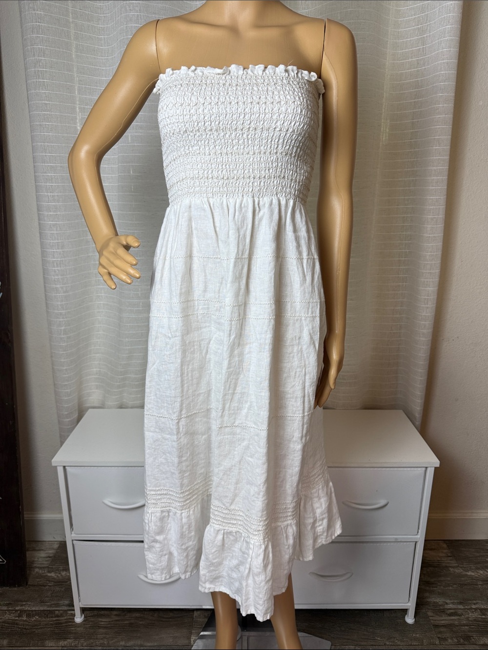 🌟Reformation 🌟White Smocked Strapless Midi Dress, Xsmall
